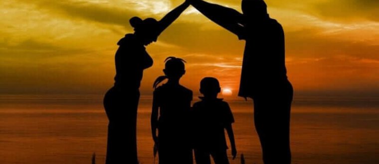 לפני שאנחנו נוטים להאשים את ההורים שלנו